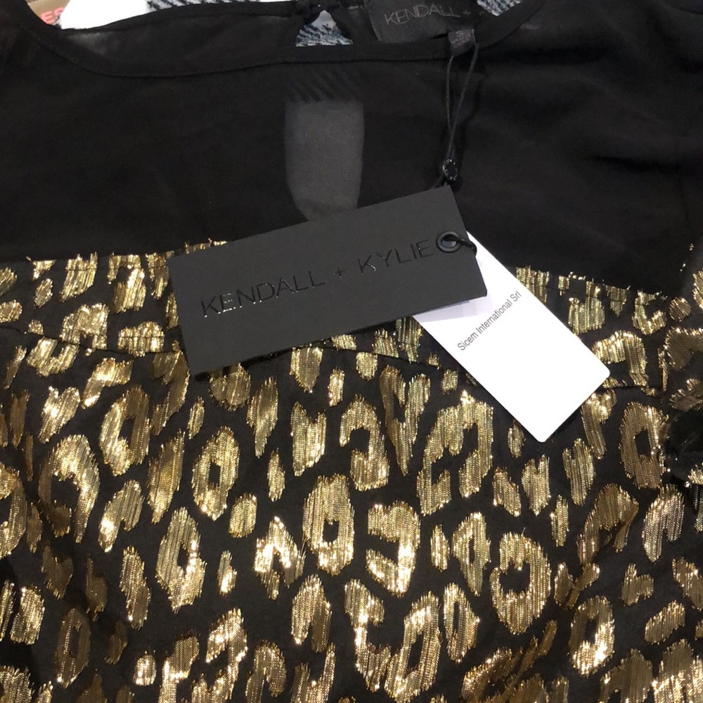 Kendall + Kylie gold foil animal print top - Picture 4 of 5